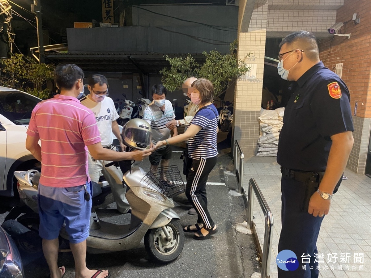 失智老翁深夜迷途6小時,遶行大半桃園被警尋獲