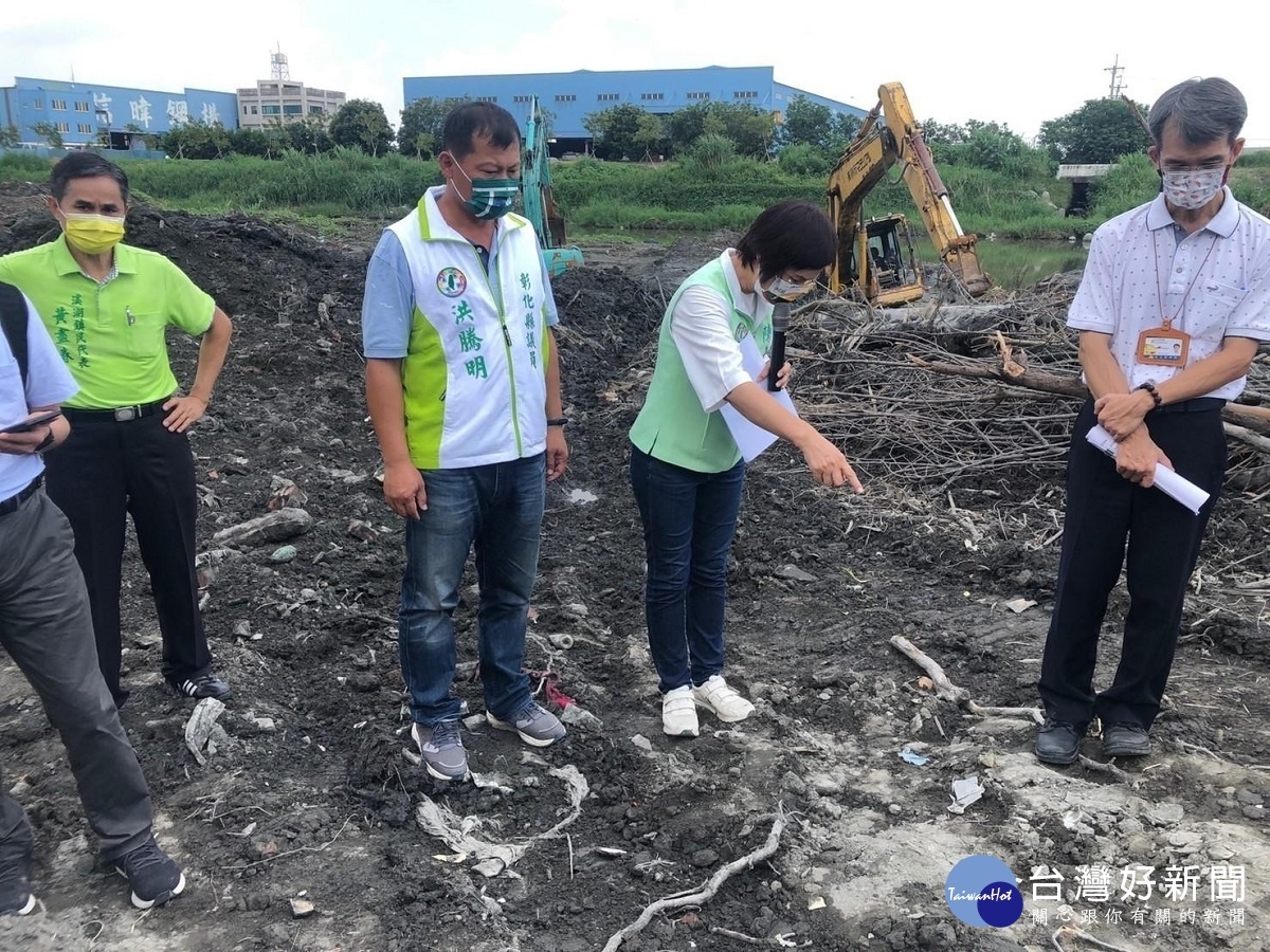 東螺溪整冶遭傾倒廢土 立委要求追究建築廢棄物源頭