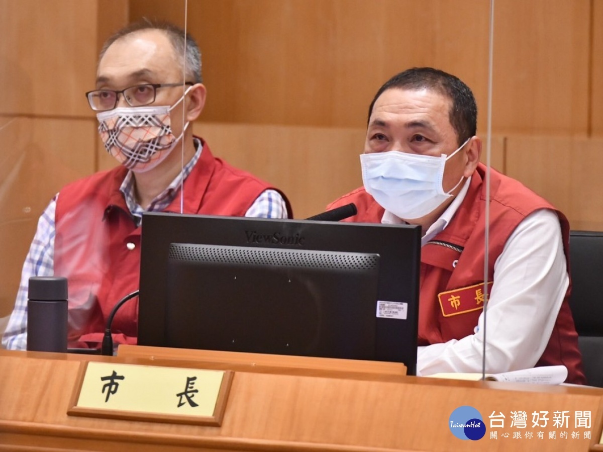 侯友宜聽完簡報後感謝高灘處用心經營管理,讓這塊都市少見的綠帶空間興建各種多元設施,各種創新作為讓民眾很有感