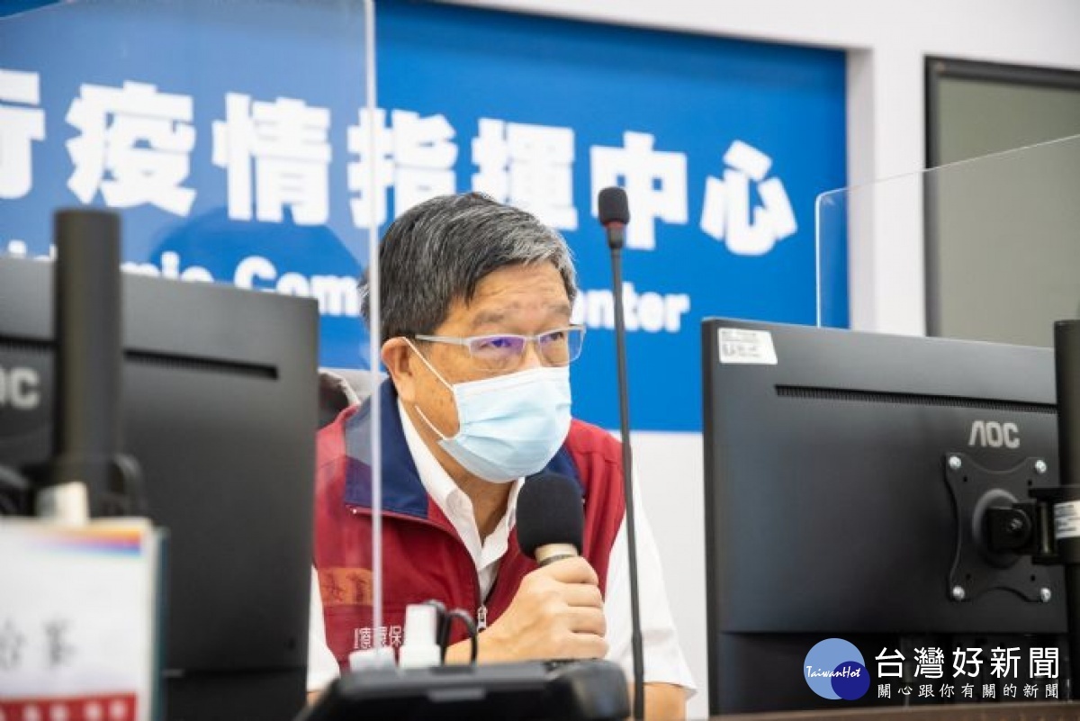 衛生局長王文彥說明第七期疫苗接種預約及施打計畫