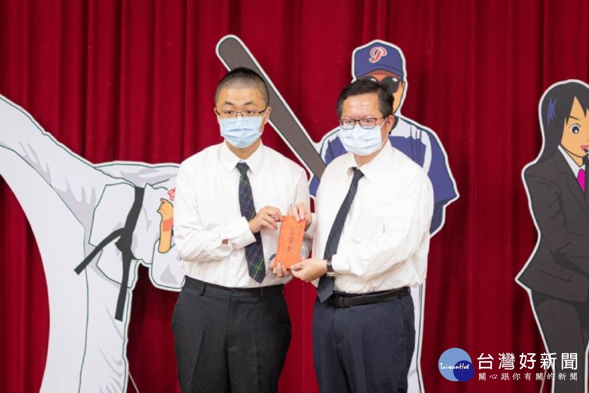 張福臨為節省通勤時間以照顧家人,就近選擇平鎮高中入學,並立定目標以台大醫學系為第一志願,努力追求人生夢想及目標,如今願望成真