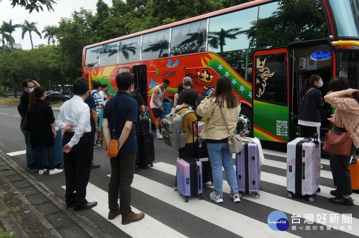 同學們很高興開拓視野。（南開提供）