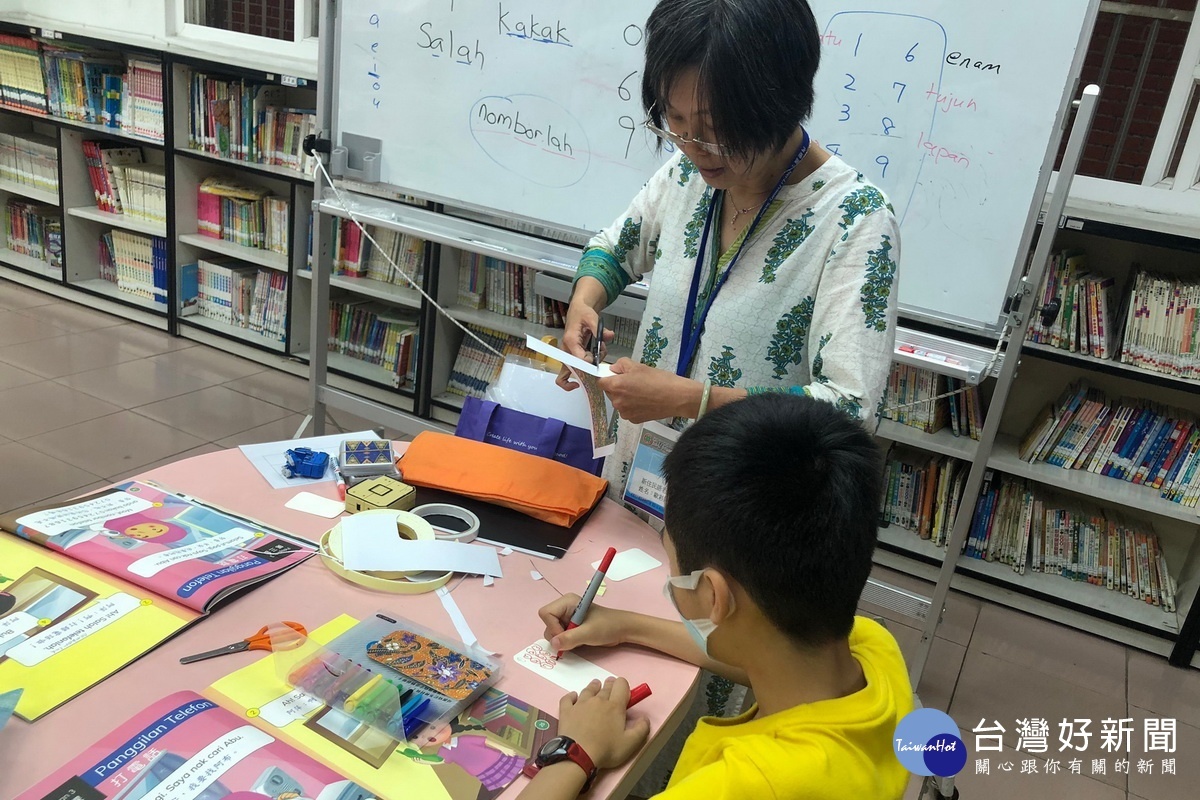 桃園市推動新住民語文課程-馬來語內壢國小。