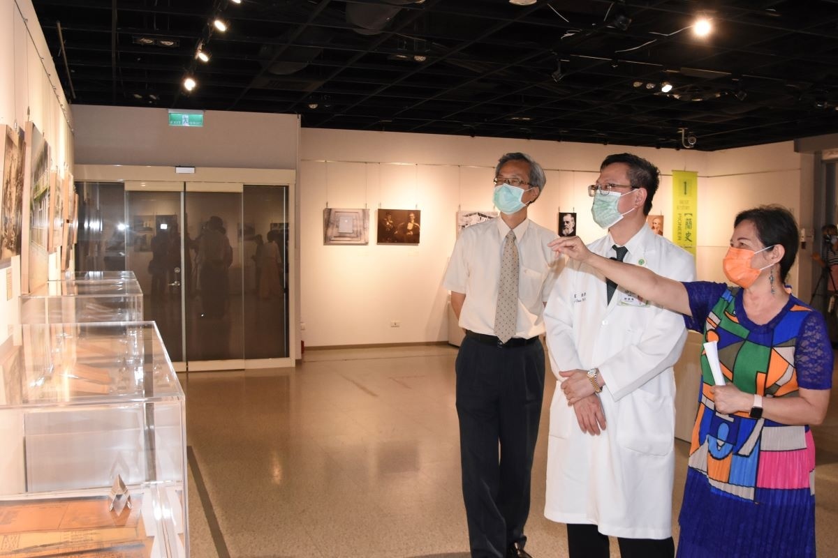 攜手走過130年,彰基回顧中台灣基督教醫療特展。圖/記者鄧富珍攝