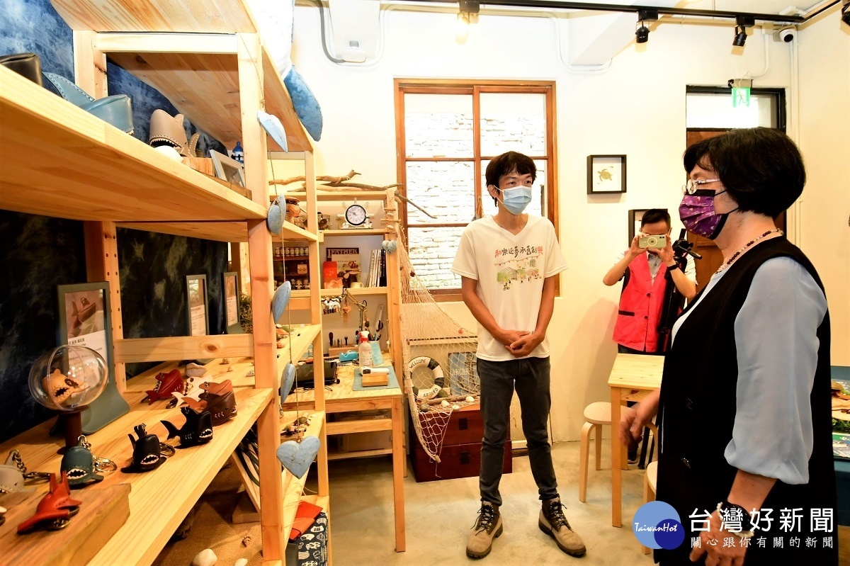 鹿港和興青創基地開幕促銷拚經濟。圖/記者鄧富珍攝