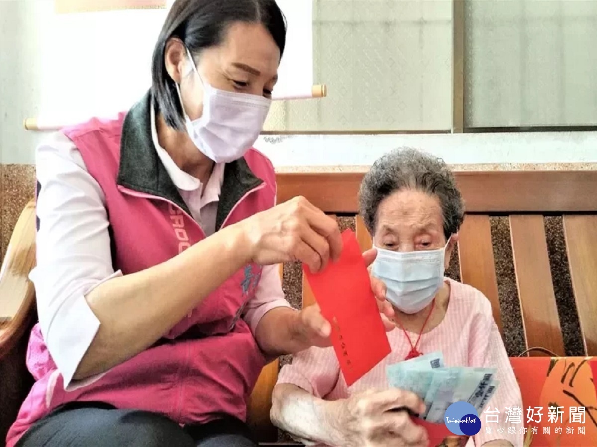 六都外老年人口最多的縣 彰化重陽節首長忙著祝賀送禮