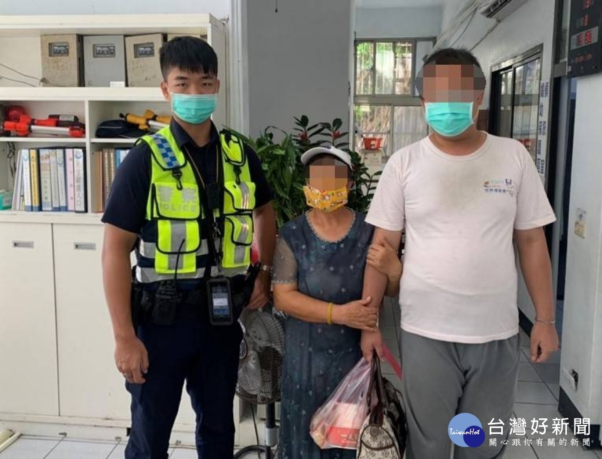 男子半夜偷溜出門,警靠愛心手鍊協助返家