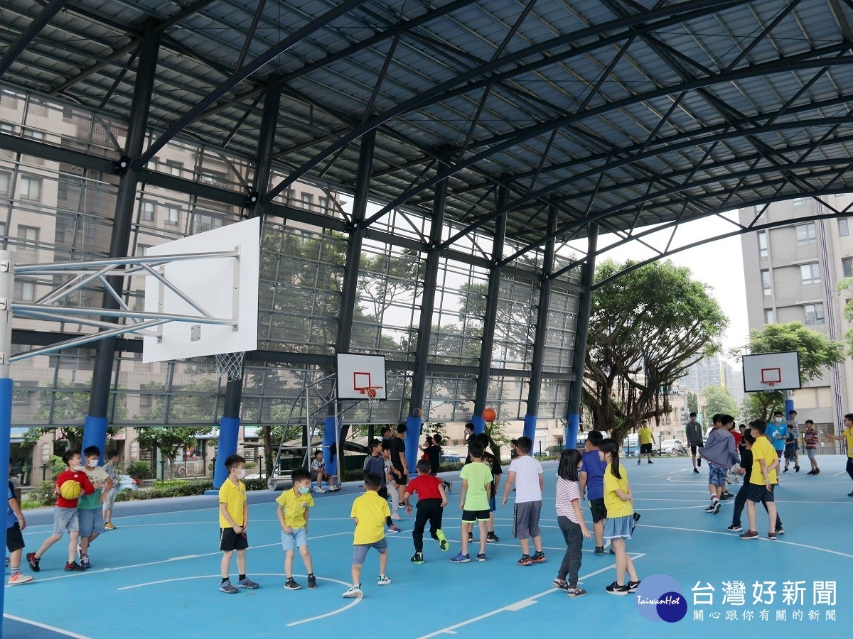 南勢國小新建的風雨操場
