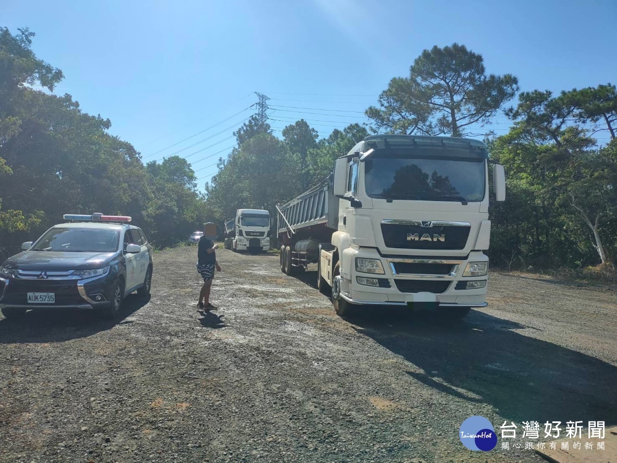 男子山區違規傾倒廢棄土，龍警積極查緝送辦