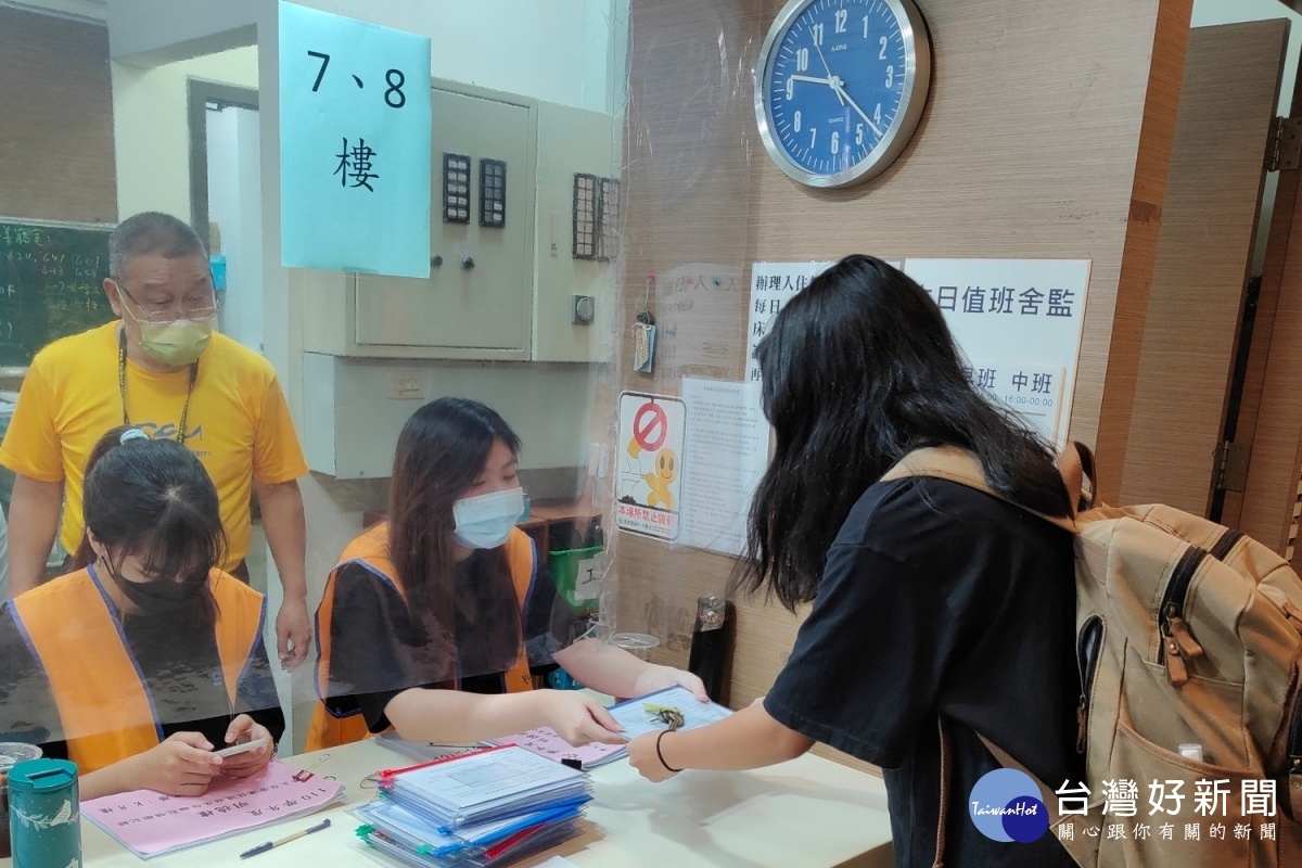 長庚大學恢復實體上課 贈快篩試劑加強防疫
