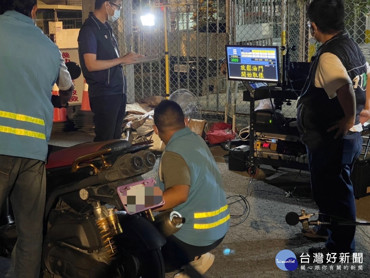 還給市民寧靜環境,環警監聯合出擊取締改裝噪音車