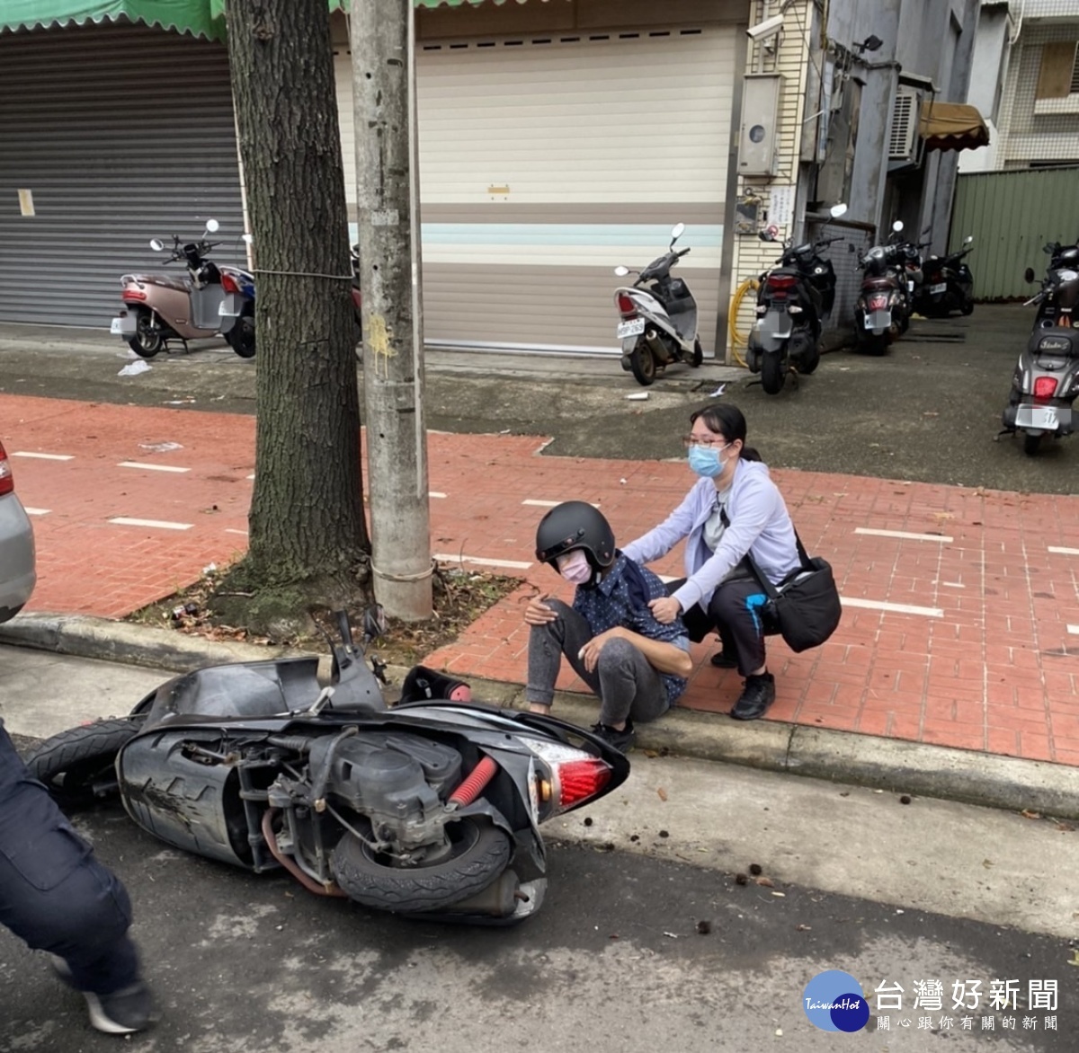 連續打破車窗竊取財物,警方埋伏多日緝獲竊嫌
